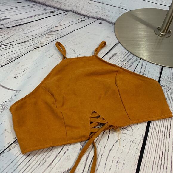 Crop top yellow ties in back lace up accent - Picture 7 of 7